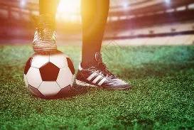 朱芳雨对郭,艾伦疗伤寄,静心恢复,万博足球,足球赛事数据,足球比赛资讯,足球赛事信息,足球赛事平台